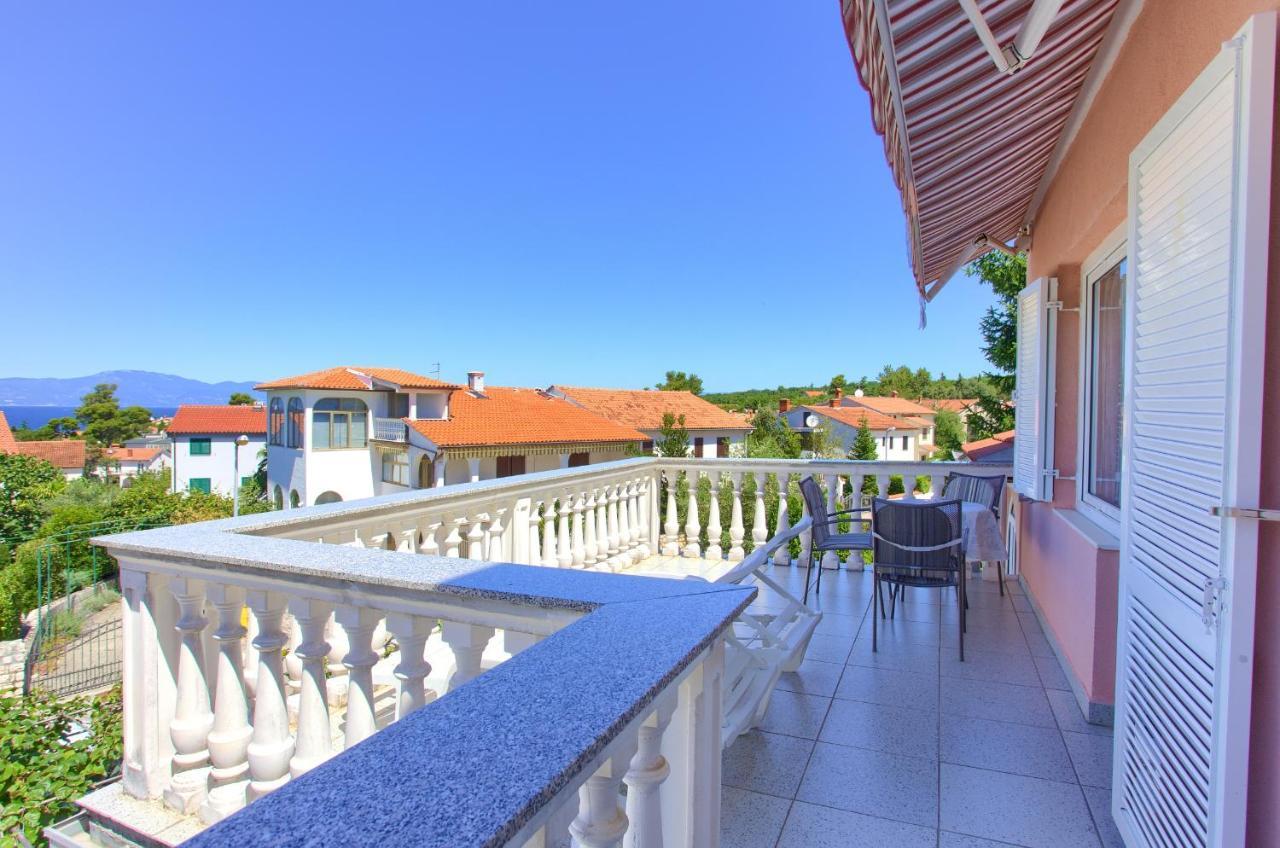 Stella Apartmani Malinska Bagian luar foto